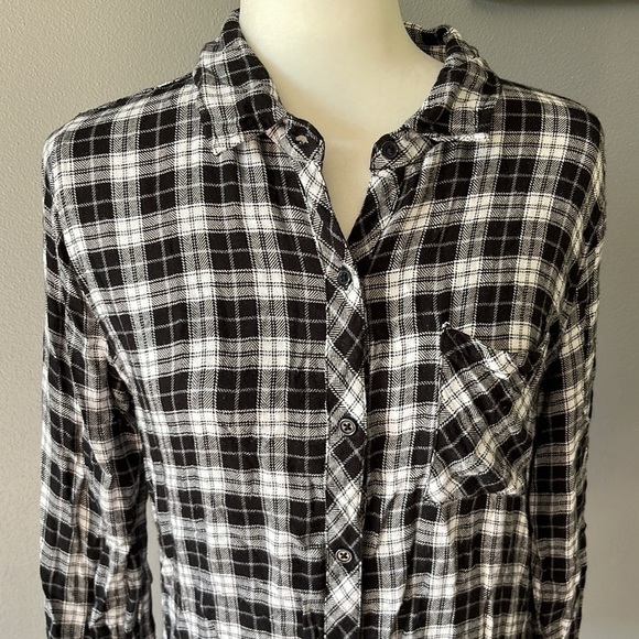 Rails Black and White Flannel Button Down Shirt - Picture 2 of 8